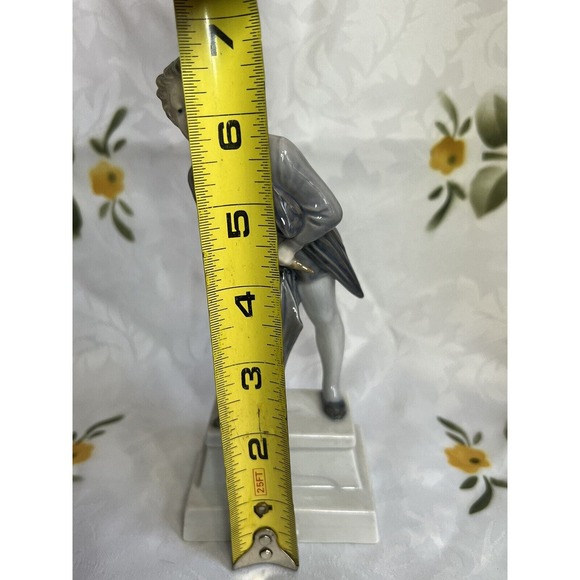 ROYAL COPENHAGEN Denmark #1129 The Sandman With Umbrella - Picture 2 of 9